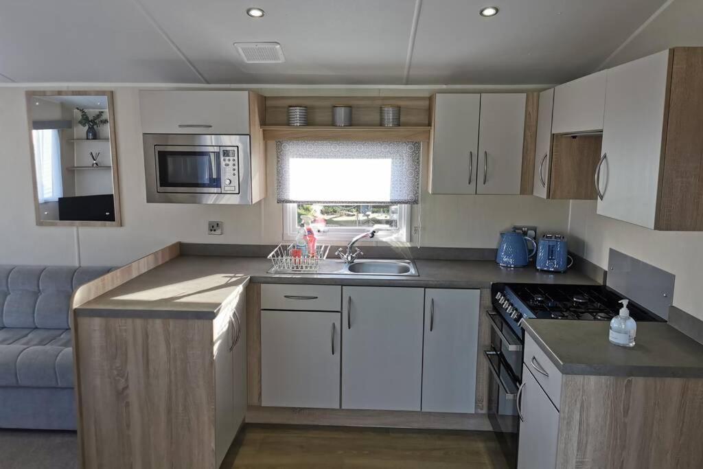 8 Sleep Chalet At Newquay Away Resorts Nb160 エクステリア 写真