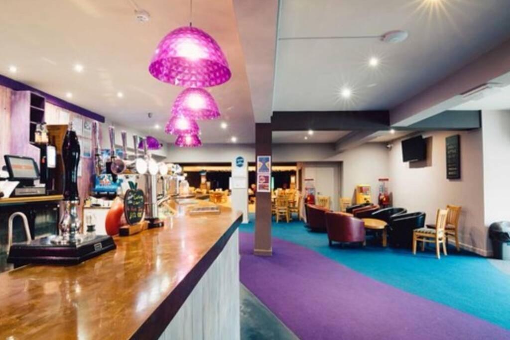 8 Sleep Chalet At Newquay Away Resorts Nb160 エクステリア 写真