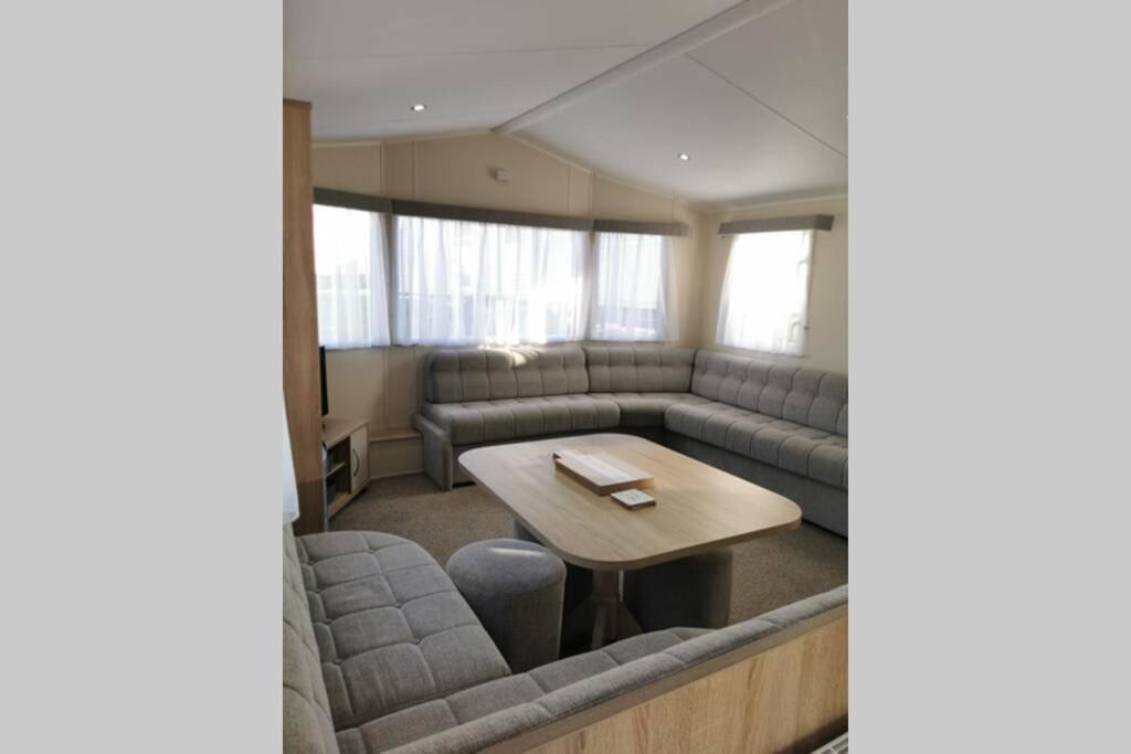 8 Sleep Chalet At Newquay Away Resorts Nb160 エクステリア 写真